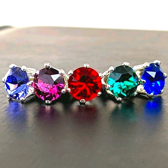 ♠️♠️+ Swarovski® Diamonds Solitaire Stud Earrings Sterling Silver Overlay - Picture 2 of 10